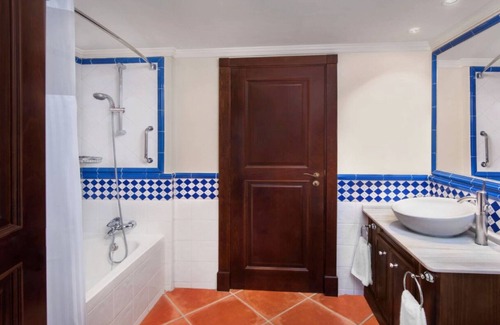 Estepona Complejo | Marriott's Playa Andaluza 3 Bedroom Garden View