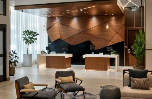 Metro Center Hotel | Marriott Springfield Downtown