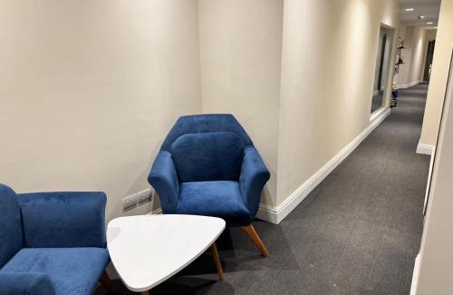 The 5th Settlement Apartamento | Marron studios 11