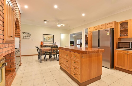 Pokolbin Casa | Marrowbone Mountain Views
