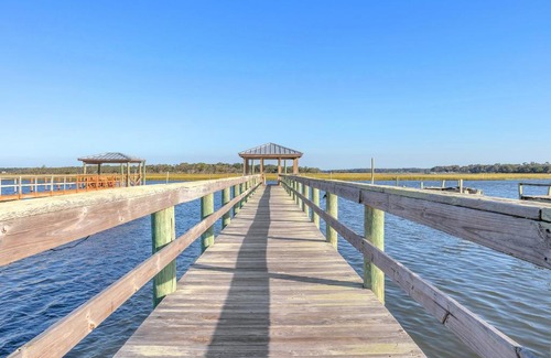 Oak Island Casa | Marsh Madness by Oak Island Accommodations