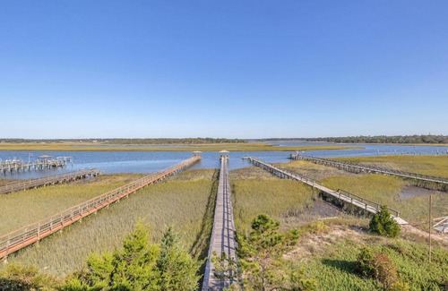 Oak Island Casa | Marsh Madness by Oak Island Accommodations