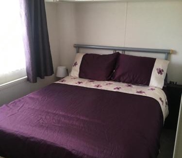 Barton-upon-Humber Cabina | Marshlands Lakeside Nature Retreat