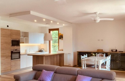 Gonte Apartamento | Martin apartment with pool in Oggebbio