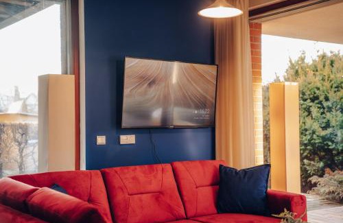 Prague 13 Apartamento | Marvel 2BD Apartment in modern villa with cozy terrace