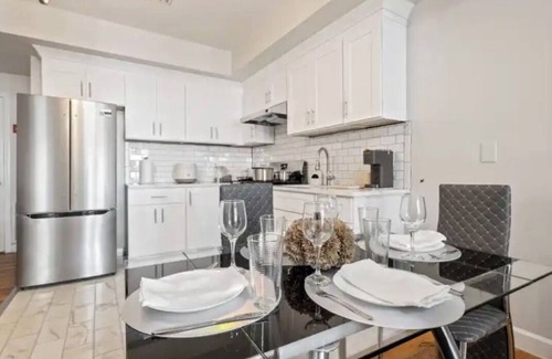 Weehawken Apartamento | Marvelous 2-bedroom apartment with AC in Weehawken Township