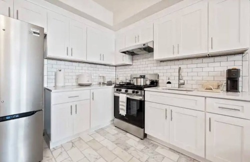 Weehawken Apartamento | Marvelous 2-bedroom apartment with AC in Weehawken Township