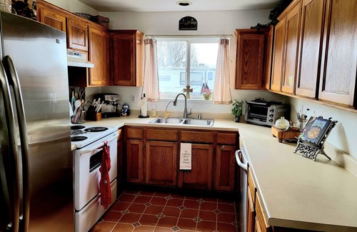Bertsch-Oceanview Cabaña | Marvelous cottage with Hot Tub in Crescent City