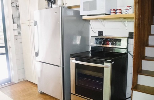 Brackney Cabaña | Pintoresco Bosque Lago Cottage Frente