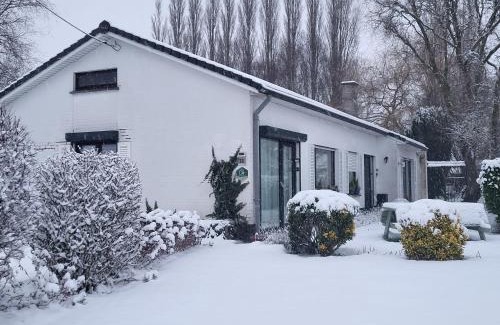 Templeuve Cama Y Desayuno | Mary's Poppies - Bed & Breakfast