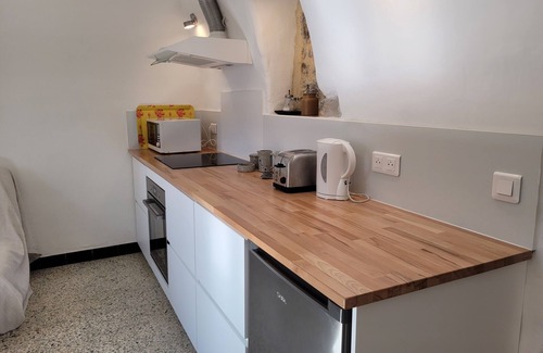 Saint-Andre-de-Cruzieres Cabaña | Gîte 3 - L'aïgo-Gîte-Estándar-Baño privado con bañera-Sin vista
