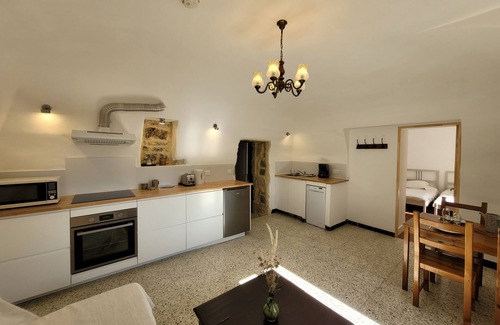Saint-Andre-de-Cruzieres Cabaña | Gîte 3 - L'aïgo-Gîte-Estándar-Baño privado con bañera-Sin vista