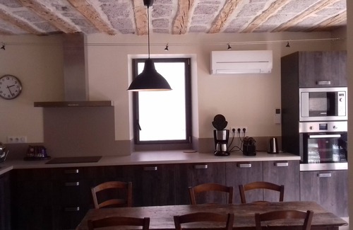 Saint-Hilaire-d'Ozilhan Casa | mas de Ville Avec Piscine, Proche Pont du Gard, 6 Couchages, Climatisation