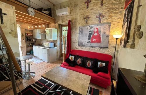 Tarascon Casa | Mas de la Chapelle Sainte-Elisabeth