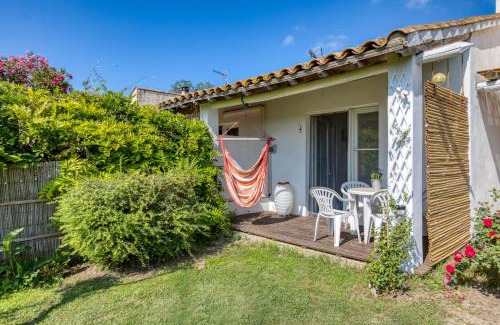 Saintes-Maries-de-la-Mer Casa | Mas des Cypres-Ensemble de 4 Mazets