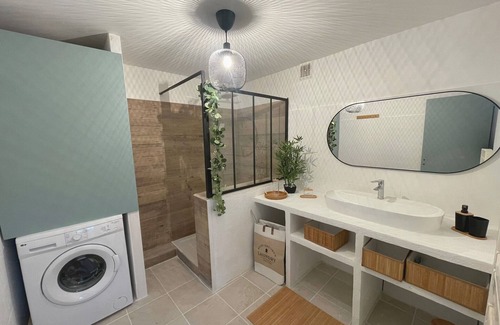 Saint-Martin-de-Valgalgues Apartamento | Mas de Rofa : mas Authentique Avec Piscine et Jardin Arboré