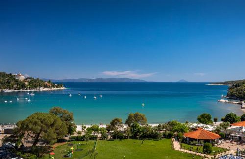 Labin Complejo | MASLINICA Oliva Camping