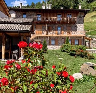Sant'Orsola Terme Chalet De Esquí | Maso Del Fieno con Sauna Privata e Vista Unica