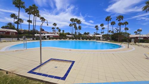 Maspalomas Chalet De Esquí | Maspalomas Garden Bungalow with BBQ