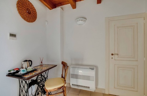 Villa Castelli Casa | Masseria Antoglia Mandorlo Deluxe Room, Villa Castelli, Italy