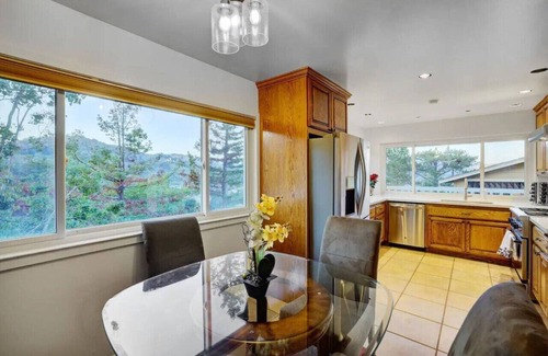 San Rafael Casa | Perfect for Thanksgiving dinner!