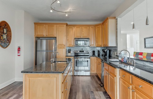 East Ocean View Casa | Massive 5BR Escape Ideal for Groups of 10!