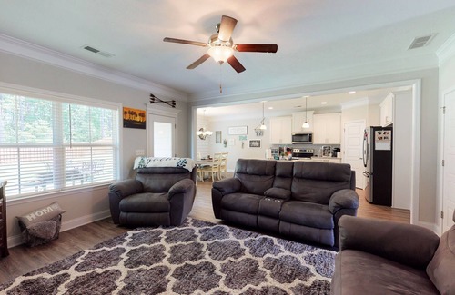 Evans Casa | Masters Rental 2025