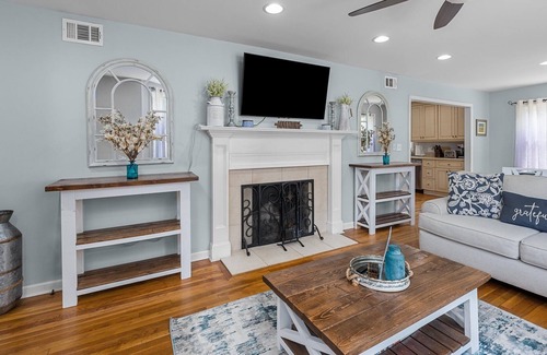 Harrisburg Casa | Masters Rental with Pool!!