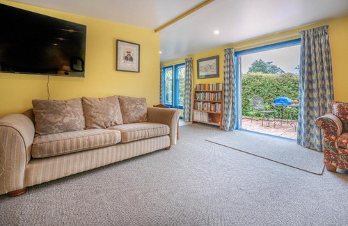 Port Levy Casa | Matagouri Cottage - Port Levy Holiday Home