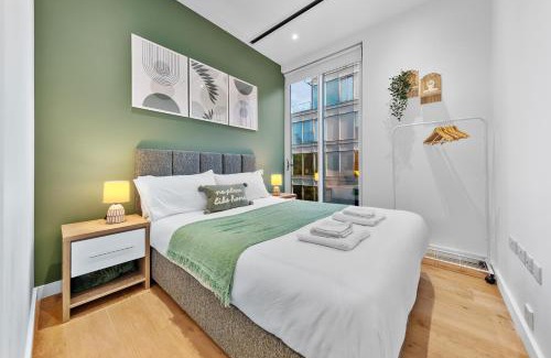 London Borough of Hounslow Apartamento | Matisse By The Park - By Raymond Properties