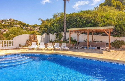 Paichi Villa | MATISSE, Amplia villa en Moraira para 9 pax, piscina privada y wifi gratis