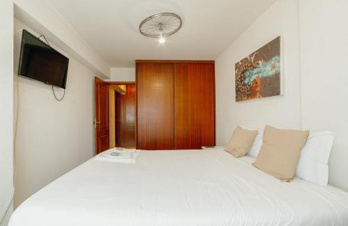 Aldoar Apartamento | Matosinhos Sea Side Apartments by Vacationy