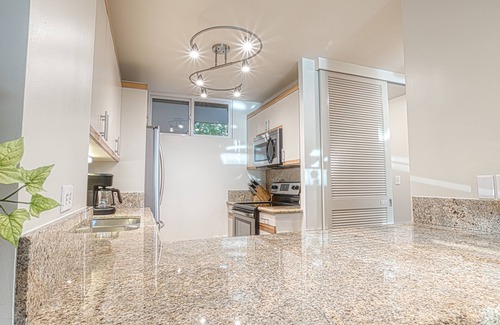 Honokowai Condominio | Tarifas bajas de julio !! Frente al mar y en la playa! Mahana 114 Planta baja 1b / 1b slps4