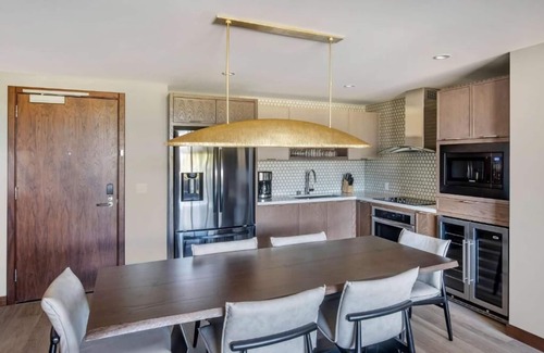 Kihei Villa | Maui Resort Rentals: Hilton Maui Bay Villas - Brand New 3BR Penthouse Oceanview Suite!