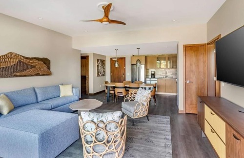 Kihei Villa | Maui Resort Rentals: Hilton Maui Bay Villas - Brand New 3BR Penthouse Oceanview Suite!