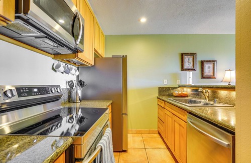 Maunaloa Condominio | Maunaloa Vacation Rental - Walk to Kepuhi Beach!