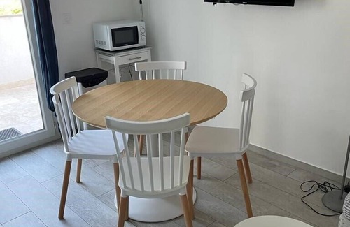 Guerrevieille Apartamento | Maxima Sunset WAIKIKI 4 personas
