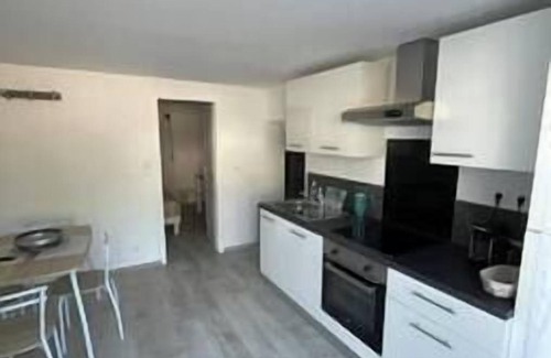 Guerrevieille Apartamento | Maxima Sunset WAIKIKI 4 personas