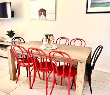 Birmingham Gardens Casa | Maya Newcasle 6 bedrooms home
