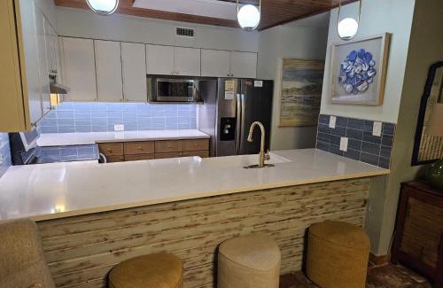 Port Aransas Casa | Mayan Princess 101 Beachfront Resort