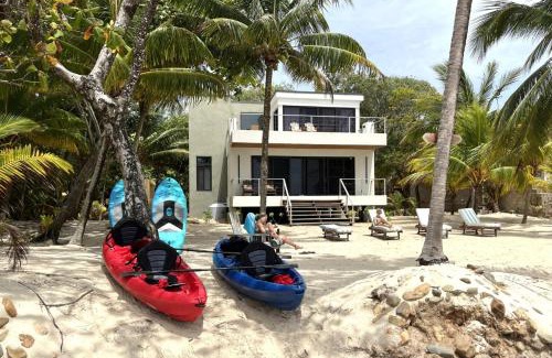 Placentia Villa | Mayatai Beach Villa - Elegant 2BR Beachfront with Stunning Ocean Views