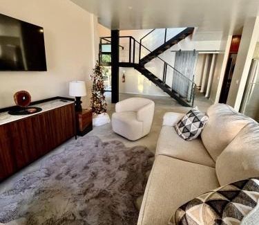 Placentia Villa | Mayatai Beach Villa - Elegant 2BR Beachfront with Stunning Ocean Views