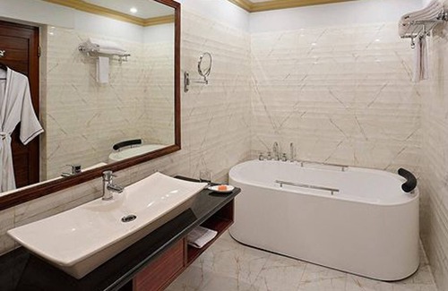 Puri Hotel | MAYFAIR Heritage, Puri