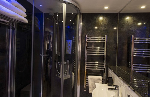 Scarborough Hotel | Mayfield Hotel