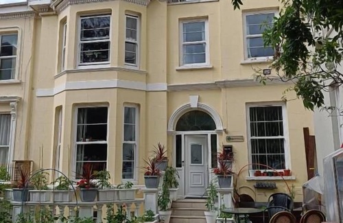 Cheltenham Apartamento | Mayville House Apartment