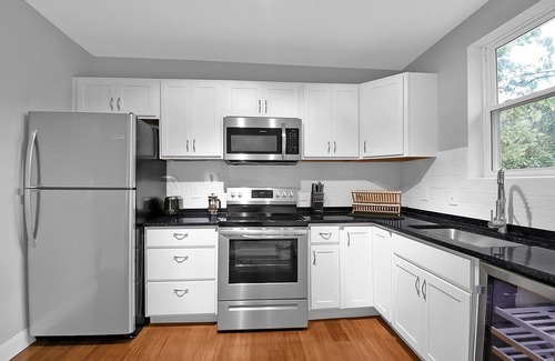 Olde Towne East Casa | McAllister Townhouse: where comfort and style meet!