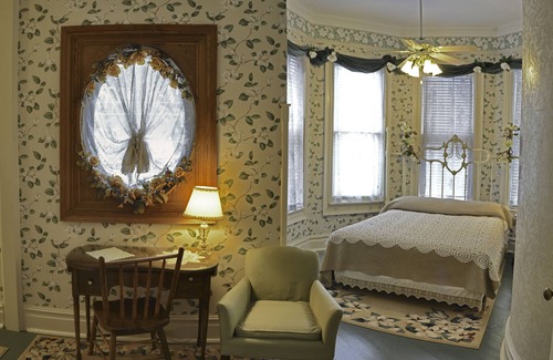 Quincy Cama Y Desayuno | McFarlin House B&B