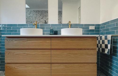Tabor Casa | McIntyre homestead