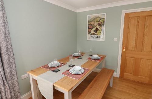 Haverfordwest Casa | Meadow Croft