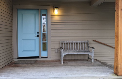 Hancock Casa | Meadow House at Powder Mill Pond - a nature lover's paradise
